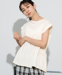 Auntie Rosa Holiday | 【ゆったりとしたサイズ感がうれしい】ショルダータックノースリーブTシャツ(Tシャツ/カットソー)