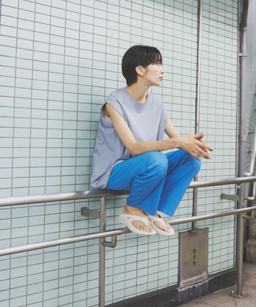 Auntie Rosa Holiday（アンティローザホリデー）の「ショルダータックノースリーブTシャツ（Tシャツ/カットソー・レディース・ブルー/ブラック/ライトグリーン/ナチュラル/モカ/ホワイト・FREE）」の20枚目の写真