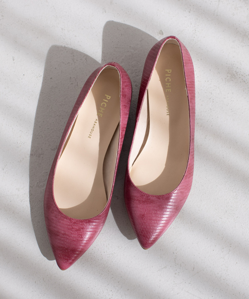 PICHE ABAHOUSE(ピシェ アバハウス)の「【ベストセラー】ポインテッドフラットパンプス(パンプス・レディース・ベージュ/ピンク/グレー/ブラック・37/40/34/38/39/35/36)」の4枚目の写真