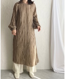 ワッシャープリーツ長袖ロングワンピース