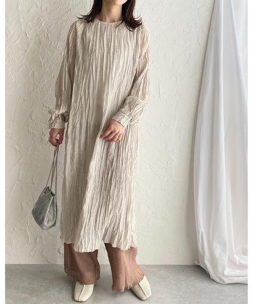 She's Closet（シーズクローゼット）の「ワッシャープリーツ長袖ロングワンピース（ワンピース・レディース・ブラック/パープル/オレンジ/モカ/オートミール・FREE）」の13枚目の写真