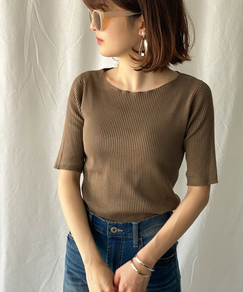 GeeRA(ジーラ)の「半袖リブニットトップス(Tシャツ/カットソー・レディース・ブラック/アイボリー/モカ/コーラル・MEDIUM)」の21枚目の写真
