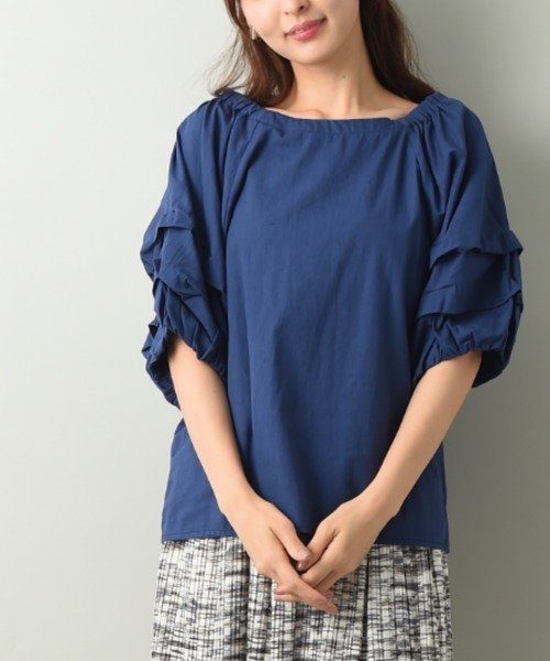 INTERPLANET(インタープラネット)の「コットンホイップスリーブブラウス(シャツ/ブラウス・レディース・オフホワイト/インディゴブルー/モカ・FREE)」の1枚目の写真