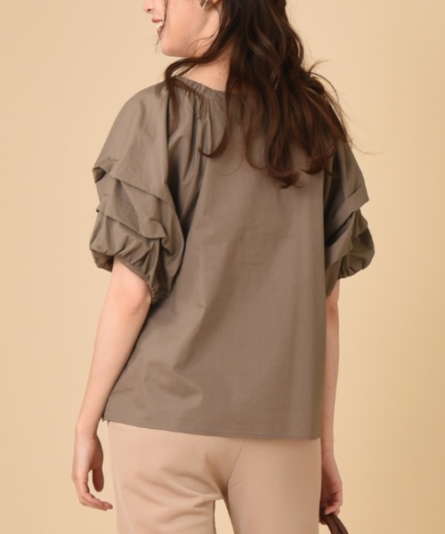 INTERPLANET(インタープラネット)の「コットンホイップスリーブブラウス(シャツ/ブラウス・レディース・オフホワイト/インディゴブルー/モカ・FREE)」の6枚目の写真