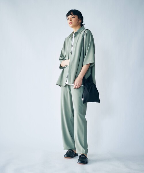tk.TAKEO KIKUCHI（ティーケータケオキクチ）の「◆【WEB限定】ナメラカシャツセットアップ＋サコッシュ（シャツ＋パンツ＋バッグの夏コーデ3点セット）（シャツ/ブラウス・メンズ・ブラック/グレー/ライトグリーン・01/02/03）」の16枚目の写真