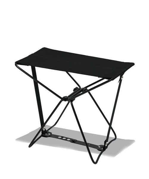 KiU（キウ）の「【KiU】600D FLD STOOL フォールディングスツール（アウトドアグッズ・レディース・その他1/その他3/レオパード/その他6/その他4/その他2/その他5/その他8/その他9/その他7/キャメル/ブラック/その他10・FREE）」の2枚目の写真