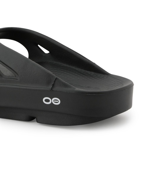 OOFOS（ウーフォス）の「【OOFOS】OOriginal（サンダル・レディース・ブラック・23/24/22/25）」の8枚目の写真