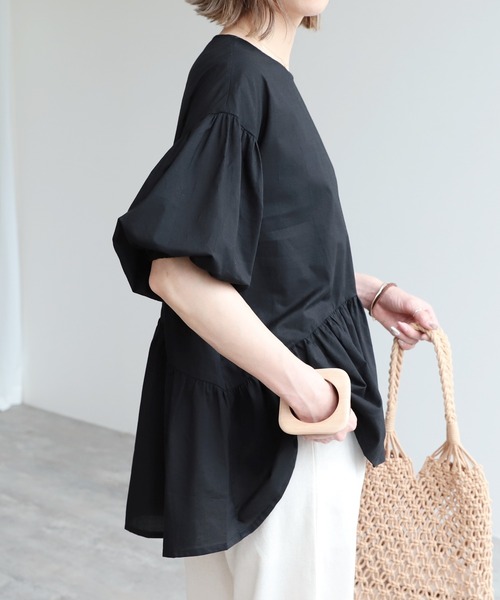 reca（レカ）の「ボリューム袖フレアブラウス（シャツ/ブラウス・レディース・ブラック/ベージュ/オフホワイト/ミント・M）」の11枚目の写真