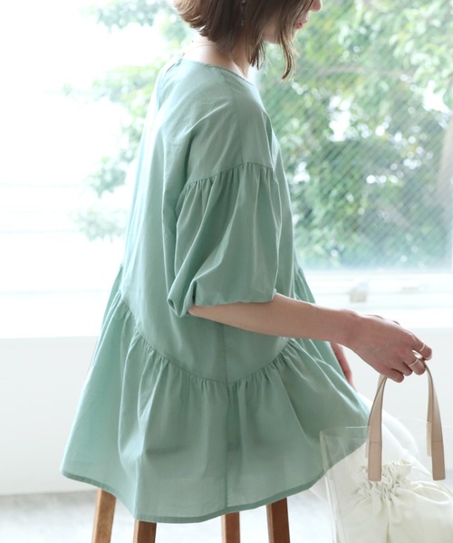 reca（レカ）の「ボリューム袖フレアブラウス（シャツ/ブラウス・レディース・ブラック/ベージュ/オフホワイト/ミント・M）」の21枚目の写真