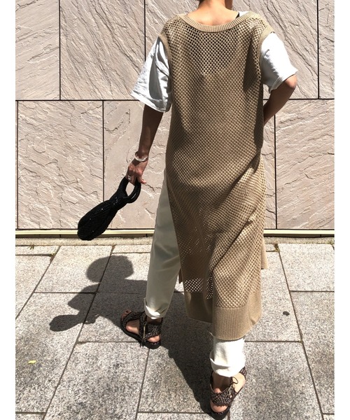 ulu（ウル）の「original Vneck mesh design dress（ワンピース・レディース・ベージュ/オフホワイト・FREE）」の7枚目の写真