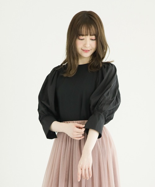 White Collection（ホワイトコレクション）の「【2021AW】異素材切り替えボリュームスリーブプルオーバー（Tシャツ/カットソー・レディース・ホワイト/ブラック/ブラウン/ナチュラル・FREE）」の18枚目の写真