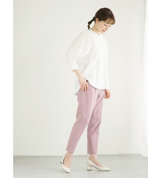 White Collection（ホワイトコレクション）の「【2021AW】異素材切り替えボリュームスリーブプルオーバー（Tシャツ/カットソー・レディース・ホワイト/ブラック/ブラウン/ナチュラル・FREE）」の7枚目の写真