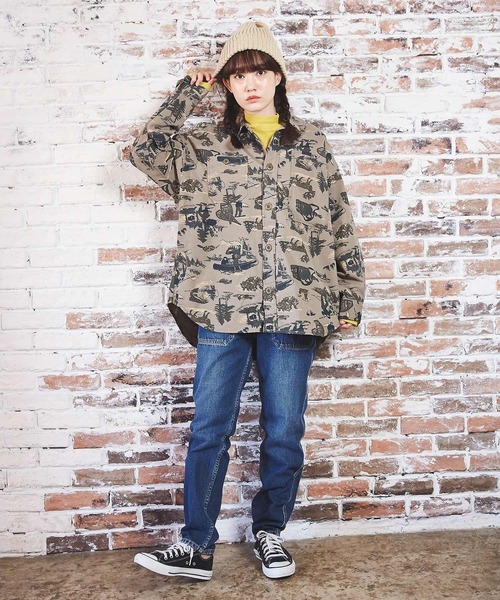 CUBE SUGAR（キューブシュガー）の「アウトドアプリント ツイル シャツジャケット（シャツ/ブラウス・レディース・ベージュ/カーキ/ブルー・M）」の10枚目の写真