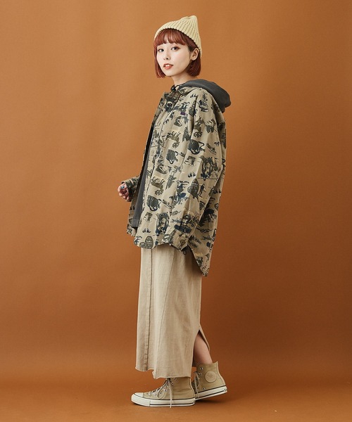 CUBE SUGAR（キューブシュガー）の「アウトドアプリント ツイル シャツジャケット（シャツ/ブラウス・レディース・ベージュ/カーキ/ブルー・M）」の12枚目の写真