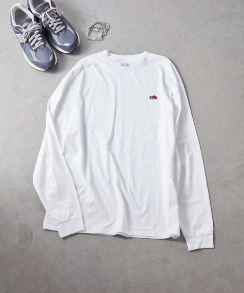 FRUIT OF THE LOOM(フルーツオブザルーム)の「ワッペン付L/S Tシャツ / ロンT / 長袖 / トップス / シンプル / カジュアル / 無地 / ワンポイント / ユニセックス(Tシャツ/カットソー・レディース・ホワイト/ブラック・M/L/XL)」の11枚目の写真