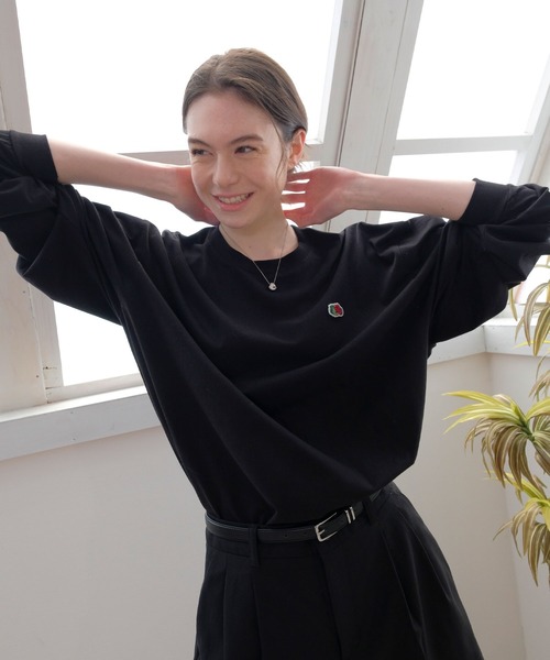 FRUIT OF THE LOOM(フルーツオブザルーム)の「ワッペン付L/S Tシャツ / ロンT / 長袖 / トップス / シンプル / カジュアル / 無地 / ワンポイント / ユニセックス(Tシャツ/カットソー・レディース・ホワイト/ブラック・M/L/XL)」の22枚目の写真