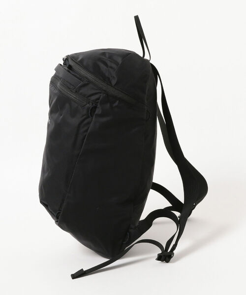 ARC'TERYX(アークテリクス)の「ARC’TERYX / INDEX 15 Backpack(バックパック/リュック・メンズ・ブラック・ONE SIZE)」の4枚目の写真
