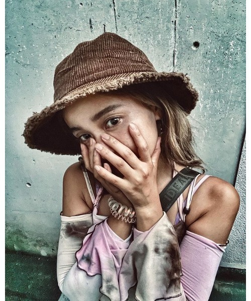 14+（イチヨンプラス）の「コーデュロイフリンジバケットハット（ハット・レディース・ブラック/ブラウン/オフホワイト/ベージュ・FREE）」の21枚目の写真