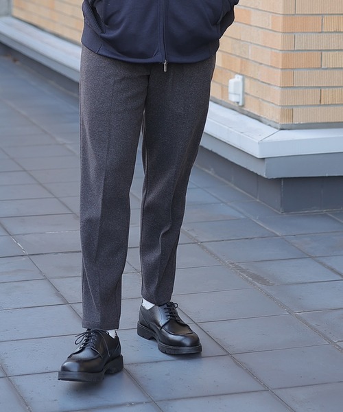 UNION STATION（ユニオンステーション）の「エアリーフラノノータックスラックス【セットアップ対応】（スラックス・メンズ・ブラック/グレイッシュベージュ/チャコール・S/M/L）」の3枚目の写真