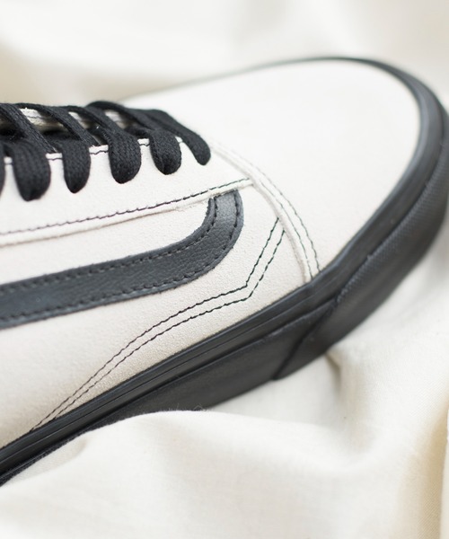 And A（アンドエー）の「VANS ヴァンズ / OLD SKOOL 36 DX オールドスクール スエード キャンバスローカットスニーカー / VN0A54F39XO / VN0A54F39XN（スニーカー・レディース・ブラック/ホワイト・24cm/24.5cm/23cm/23.5cm）」の13枚目の写真