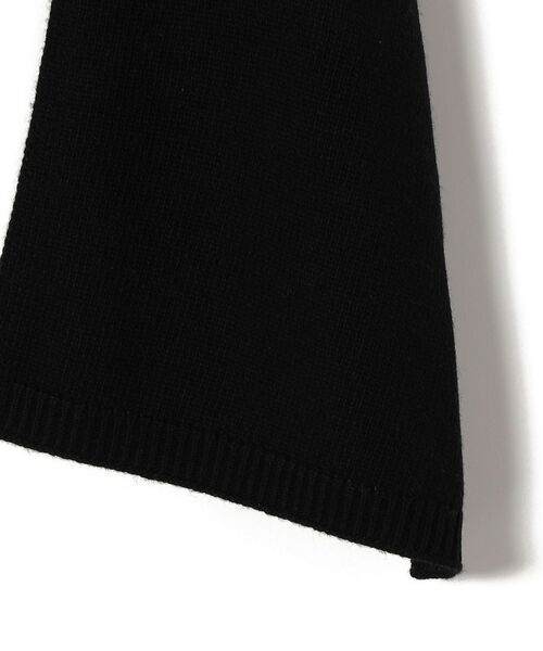 SHIPS（シップス）の「〈手洗い可能〉フードマフラー◆（マフラー・レディース・ブラック/ナチュラル・ONE SIZE）」の4枚目の写真