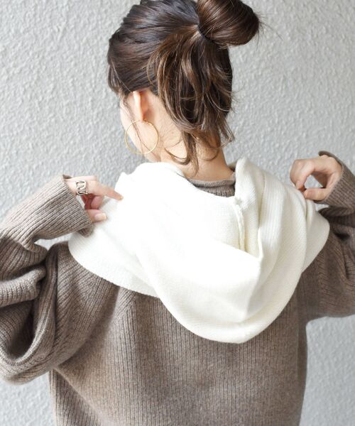 SHIPS（シップス）の「〈手洗い可能〉フードマフラー◆（マフラー・レディース・ブラック/ナチュラル・ONE SIZE）」の14枚目の写真