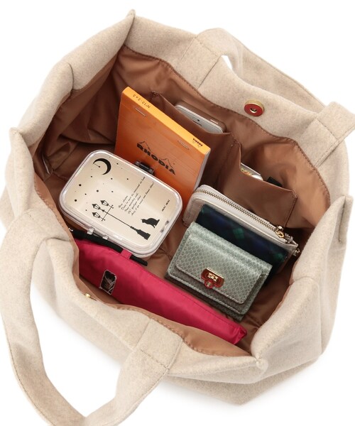 SHOO・LA・RUE（シューラルー）の「◆オーガナイザー付トート（トートバッグ・レディース・ベージュ/オレンジ/サンドベージュ/ベージュ系その他7・00）」の8枚目の写真