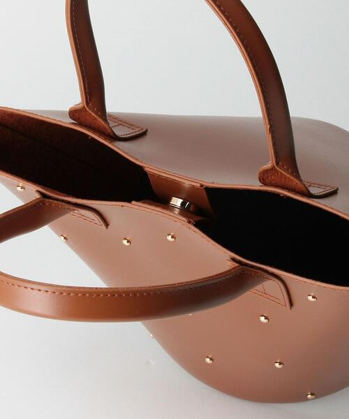 closet story（クローゼットストーリー）の「＜closet story（クローゼットストーリー）＞スタッズ バケツトートバッグ（トートバッグ・レディース・ブラック/ダークブラウン・FREE）」の8枚目の写真