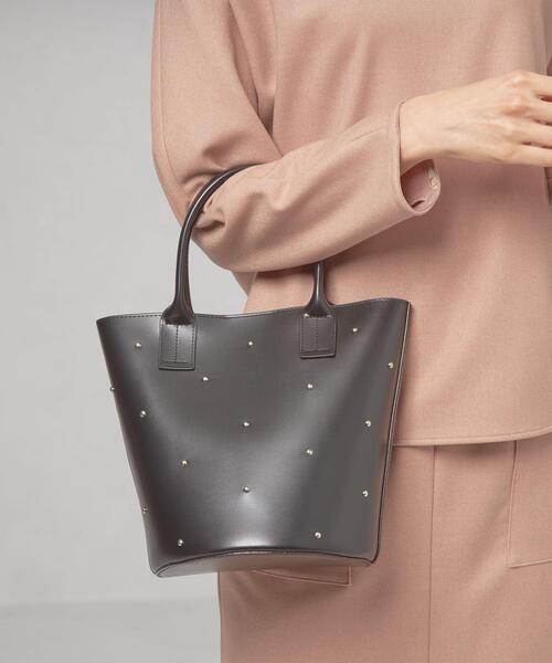 closet story（クローゼットストーリー）の「＜closet story（クローゼットストーリー）＞スタッズ バケツトートバッグ（トートバッグ・レディース・ブラック/ダークブラウン・FREE）」の13枚目の写真