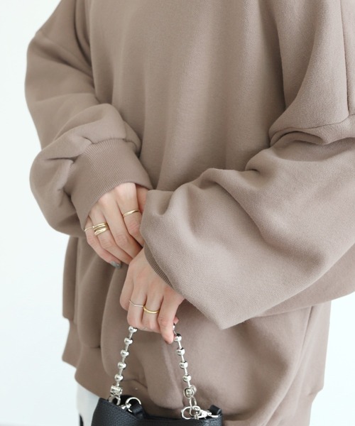 reca（レカ）の「裏起毛フロッキーバックプリントビッグスウェット（スウェット・レディース・ライトベージュ/グレイッシュベージュ・M）」の14枚目の写真