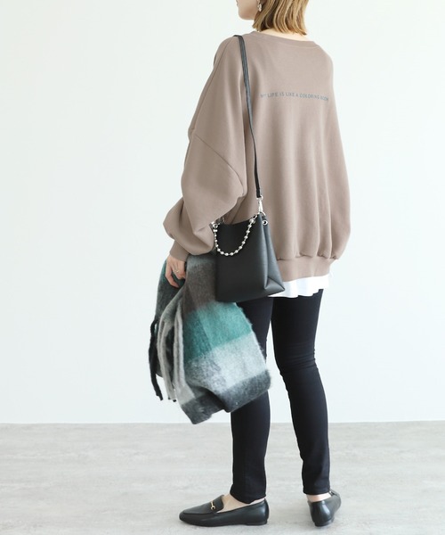 reca（レカ）の「裏起毛フロッキーバックプリントビッグスウェット（スウェット・レディース・ライトベージュ/グレイッシュベージュ・M）」の18枚目の写真