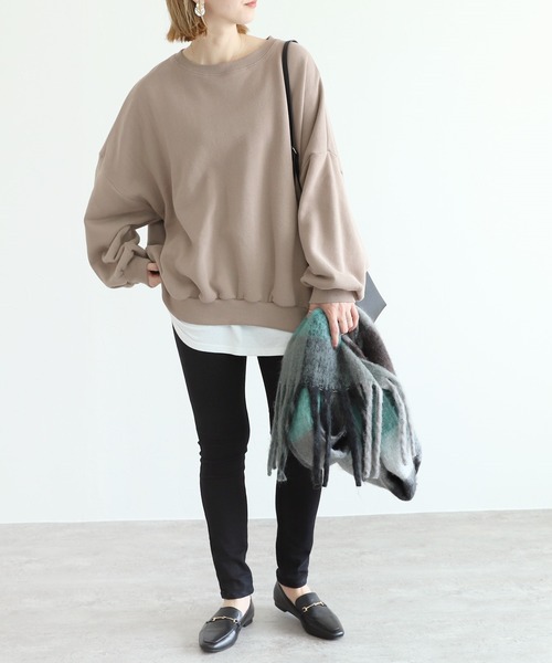 reca（レカ）の「裏起毛フロッキーバックプリントビッグスウェット（スウェット・レディース・ライトベージュ/グレイッシュベージュ・M）」の19枚目の写真