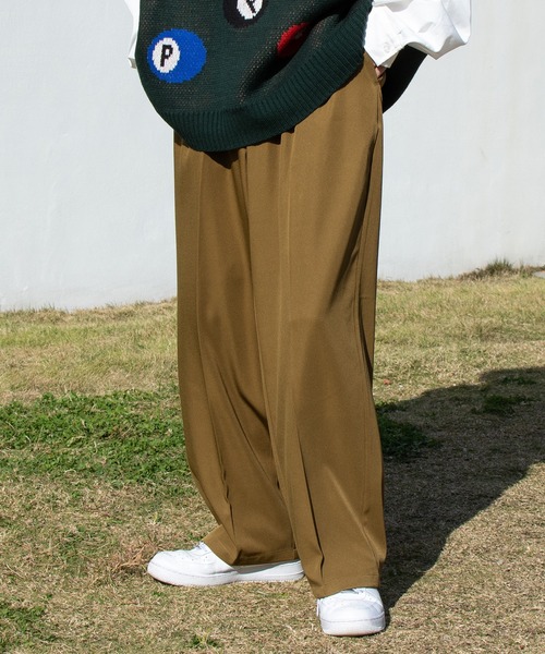 Perushu(ペルーシュ)の「センタープレスワイドカラースラックス(その他パンツ・メンズ・レッド/グリーン/ライトブラウン・SMALL/MEDIUM/LARGE)」の13枚目の写真