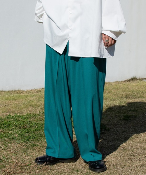 Perushu(ペルーシュ)の「センタープレスワイドカラースラックス(その他パンツ・メンズ・レッド/グリーン/ライトブラウン・SMALL/MEDIUM/LARGE)」の14枚目の写真