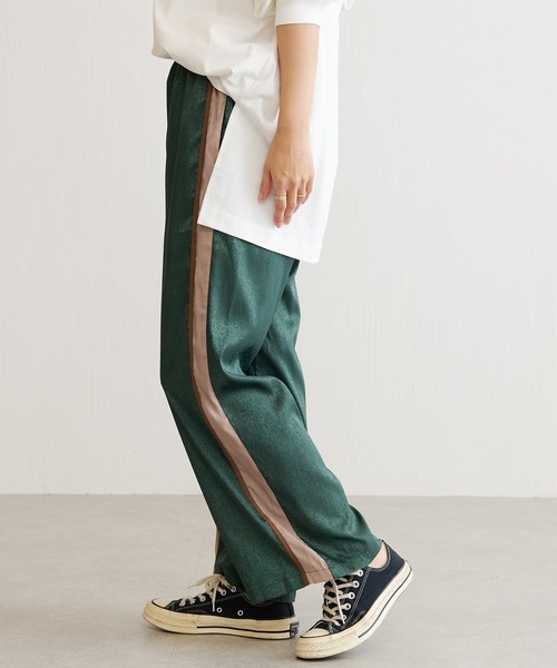 BONbazaar（ボンバザール）の「サテンジャガードライン入りパンツ（その他パンツ・レディース・ブラック/グリーン・FREE）」の2枚目の写真