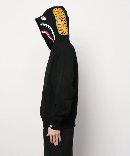 A BATHING APE（アベイシングエイプ）の「SHARK PULLOVER HOODIE M
