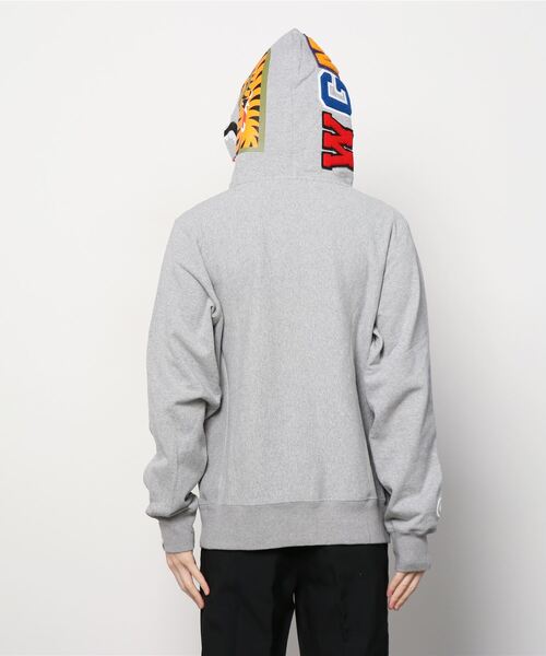 A BATHING APE（アベイシングエイプ）の「SHARK PULLOVER HOODIE M