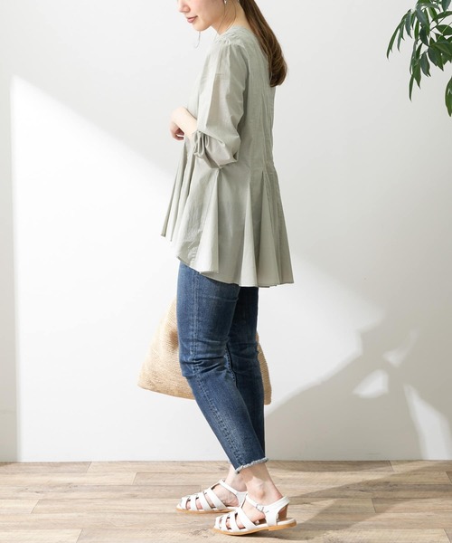 URBAN RESEARCH Sonny Label（アーバンリサーチサニーレーベル）の「コットンローンマチフレアブラウス（シャツ/ブラウス・レディース・オフホワイト/ブラック/カーキ/イエロー・FREE）」の22枚目の写真