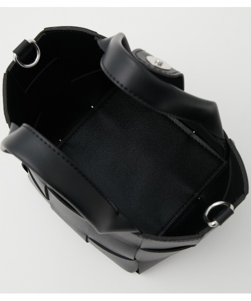 AZUL by moussy（アズールバイマウジー）の「INTRECCIATO BAG/イントレチャートバッグ（ショルダーバッグ・レディース・グリーン/ブラック/アイボリー・FREE）」の14枚目の写真