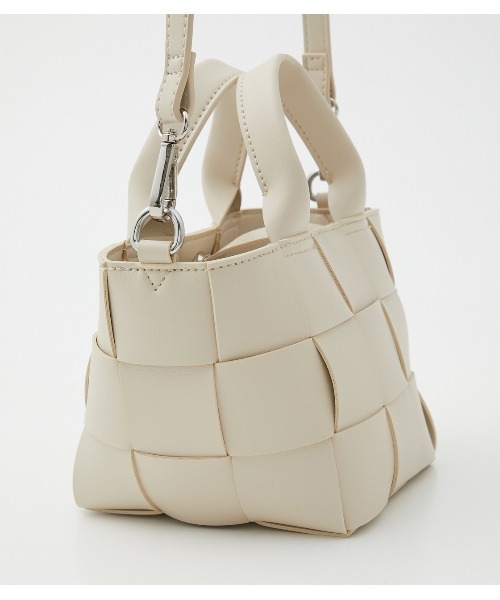 AZUL by moussy（アズールバイマウジー）の「INTRECCIATO BAG/イントレチャートバッグ（ショルダーバッグ・レディース・グリーン/ブラック/アイボリー・FREE）」の5枚目の写真