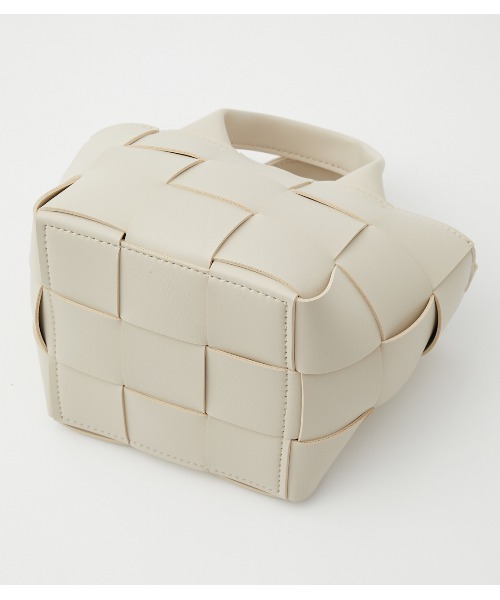 AZUL by moussy（アズールバイマウジー）の「INTRECCIATO BAG/イントレチャートバッグ（ショルダーバッグ・レディース・グリーン/ブラック/アイボリー・FREE）」の7枚目の写真