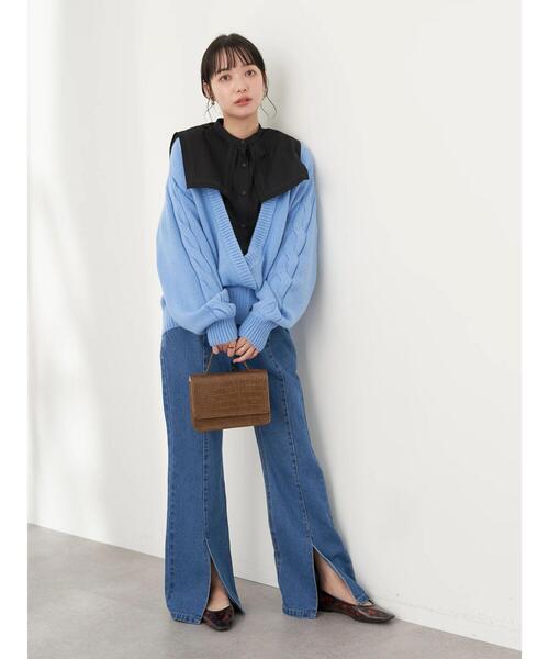 earth music&ecology(アースミュージックアンドエコロジー)の「センタースリットフレアデニムパンツ*(デニムパンツ・レディース・インディゴブルー/ライトインディゴブルー・S/M)」の15枚目の写真