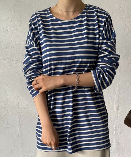 210nouve（トゥージュヌーブ）の「カラーボーダーロングTシャツ（Tシャツ/カットソー・レディース・ライム/ブルー/ホワイト×ブラック/ネイビー/マスタード/パープル・FREE）」の4枚目の写真