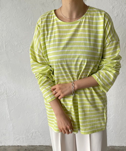 210nouve（トゥージュヌーブ）の「カラーボーダーロングTシャツ（Tシャツ/カットソー・レディース・ライム/ブルー/ホワイト×ブラック/ネイビー/マスタード/パープル・FREE）」の22枚目の写真