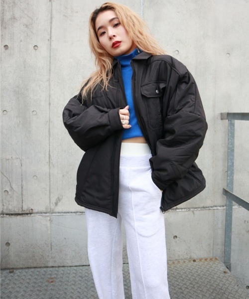 FIG&VIPER（フィグアンドバイパー）の「切替デザインBIG中綿JK（その他アウター・レディース・ブルー/ブラック/アイボリー・FREE）」の12枚目の写真