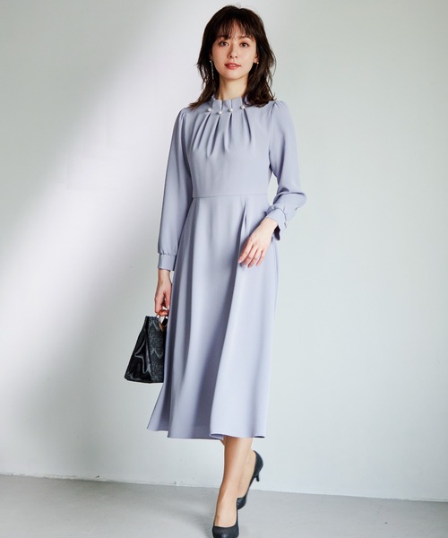 niana（ニアナ）の「タックパールワンピースセレモニースーツ（スーツスカート・レディース・ブラック/ベージュ/ネイビー/グレイッシュブルー・M）」の4枚目の写真