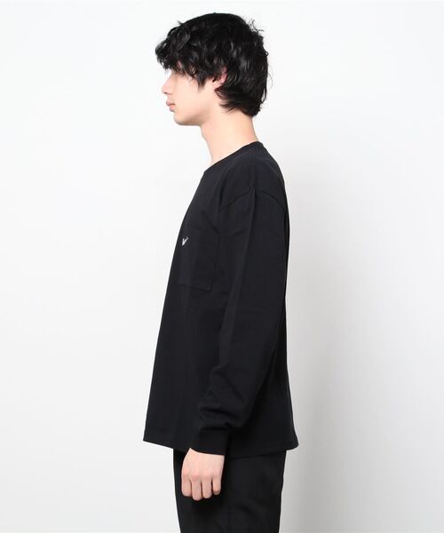 TRAP/U (トラップユー)の「胸ポケット ワンポイント 刺繍 コットン 天竺 ロングTシャツ(Tシャツ/カットソー・メンズ・ブラック/ホワイト/グリーン系その他・L/M)」の9枚目の写真