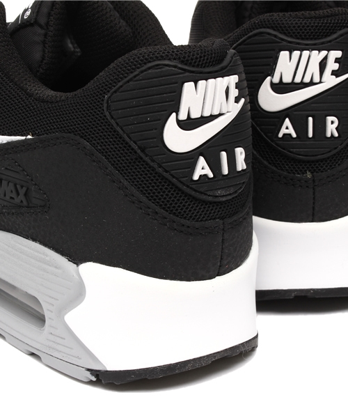 NIKE（ナイキ）の「ウィメンズ ナイキ エアマックス90 エッセンシャル NIKE WMNS AIR MAX 90 ESSENTIAL 616730-012（スニーカー・レディース・ブラック・23cm/23.5cm/24cm/24.5cm）」の8枚目の写真