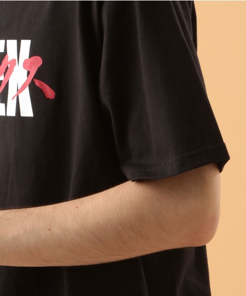 AVIREX（アヴィレックス）の「カタカナ ロゴ Tシャツ / KATAKANA LOGO T-SHIRT / アヴィレックス / AVIREX（Tシャツ/カットソー・メンズ・オフホワイト/ブラック/グリーン/カーキ・LARGE/X-LARGE/XX-LARGE/MEDIUM）」の11枚目の写真