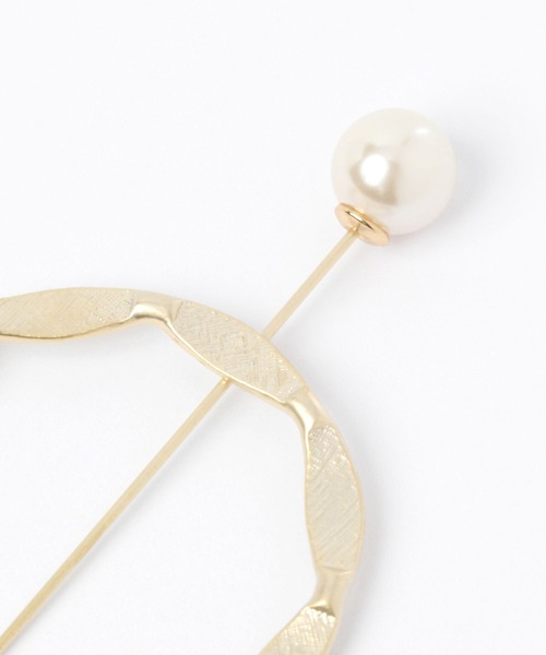 studio CLIP(スタディオクリップ)の「デザインリングブローチ(ブローチ/コサージュ・レディース・その他1/その他2・FREE)」の5枚目の写真